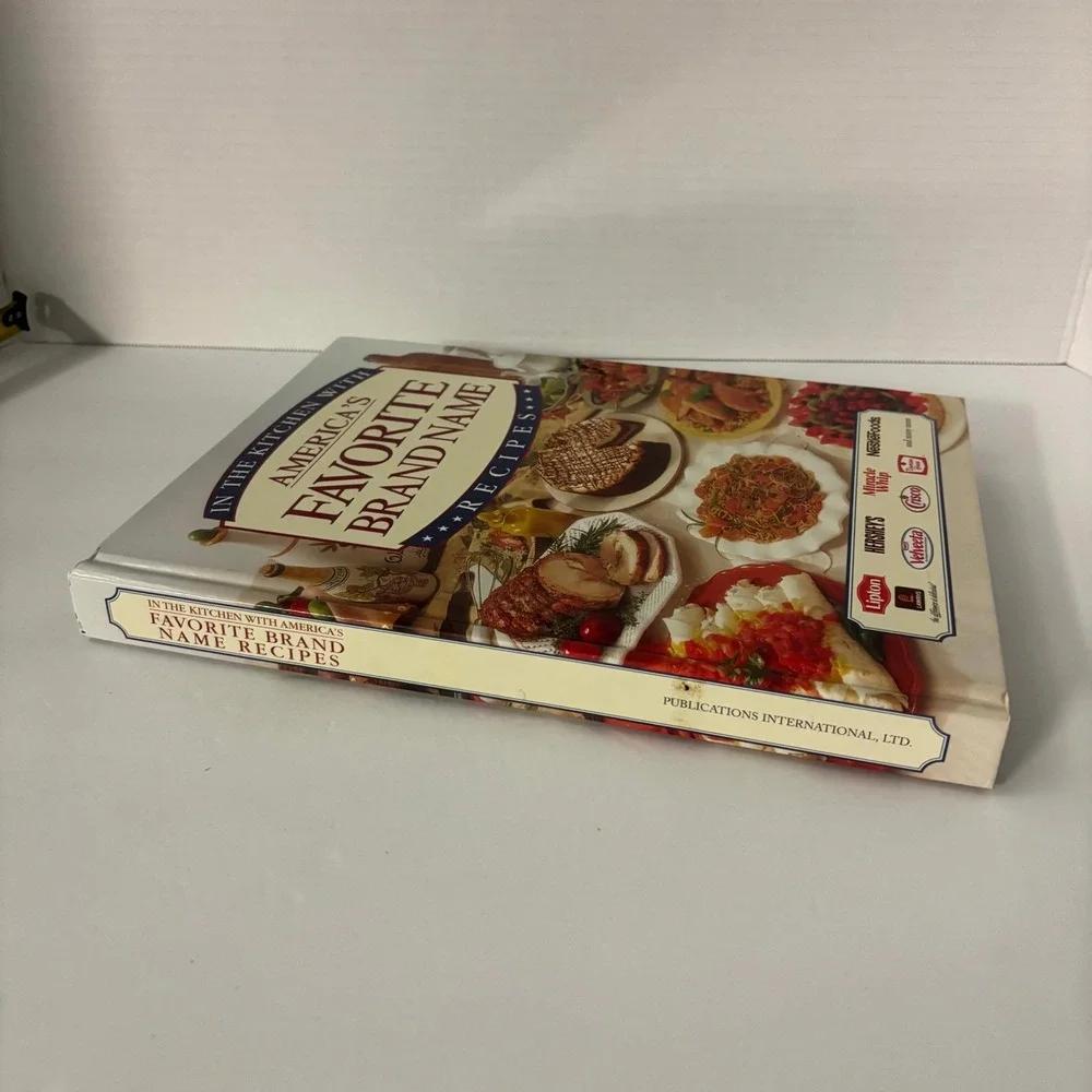 America's Favorite Brand Name Recipes Cookbook 1997 Hardcover Publications Int'l